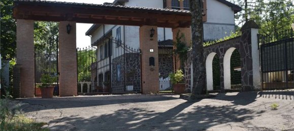 9 rooms Villa in Neviano degli Arduini, Italy No. 149329 3