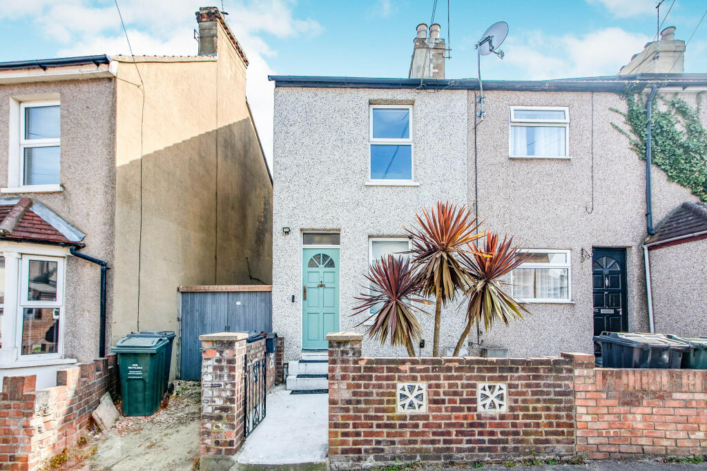 3 bedrooms Commercial property in Dartford, United Kingdom No. 10826