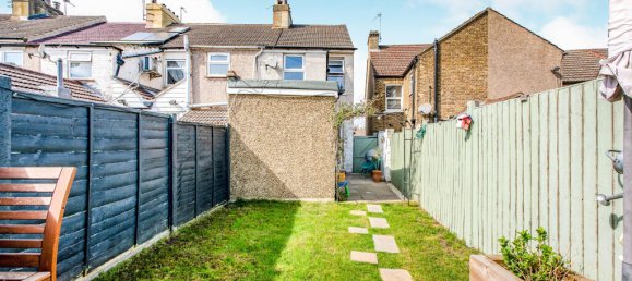 3 bedrooms Commercial property in Dartford, United Kingdom No. 10826 12