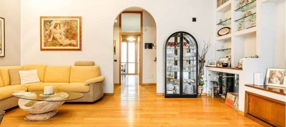 3 bedrooms Apartment in Garbagnate Milanese, Italy No. 268554 4