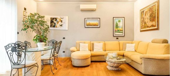 3 bedrooms Apartment in Garbagnate Milanese, Italy No. 268554 2
