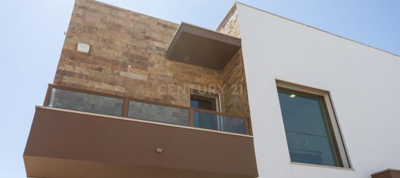 3 Schlafzimmer Haus in Corroios, Portugal, Nr. 138563 13