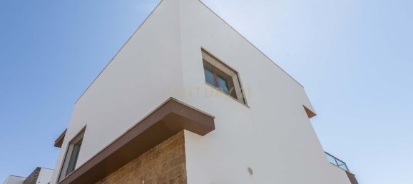 3 Schlafzimmer Haus in Corroios, Portugal, Nr. 138563 12