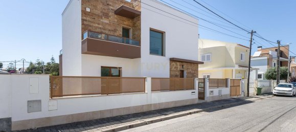 3 Schlafzimmer Haus in Corroios, Portugal, Nr. 138563 6