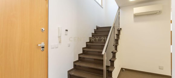 3 Schlafzimmer Haus in Corroios, Portugal, Nr. 138563 20