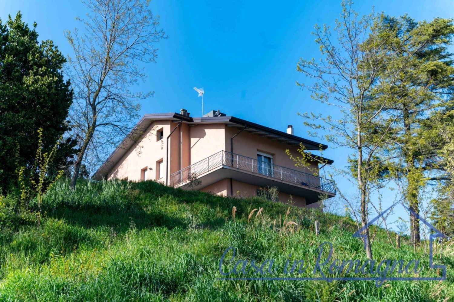4 bedrooms Villa in Sogliano al Rubicone, Italy No. 398088