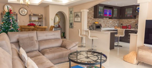 Apartamento de 3 dormitorios en Benahavís, Spain No. 3322 6