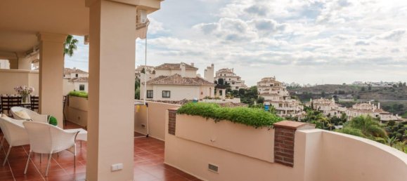 Apartamento de 3 dormitorios en Benahavís, Spain No. 3322 3