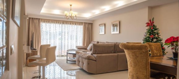 Apartamento de 3 dormitorios en Benahavís, Spain No. 3322 2