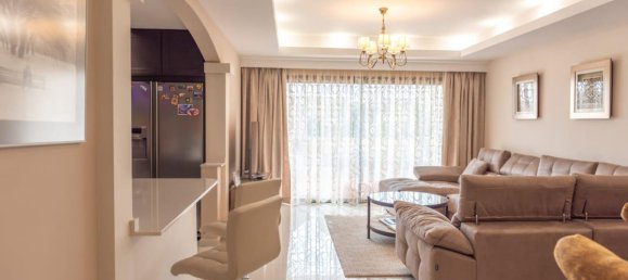 Apartamento de 3 dormitorios en Benahavís, Spain No. 3322 5