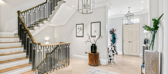 5 bedrooms House in Egham, United Kingdom No. 13172 10