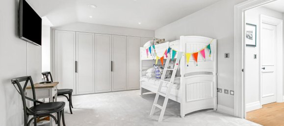 5 bedrooms House in Egham, United Kingdom No. 13172 25