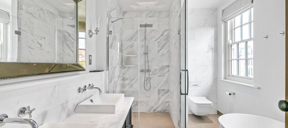 5 bedrooms House in Egham, United Kingdom No. 13172 23