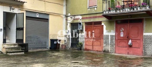 73m² Garage in Capua, Italy No. 131821 5