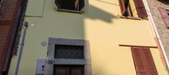 4 rooms House in Centro Valle Intelvi, Italy No. 158230 2