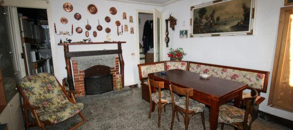 4 rooms House in Centro Valle Intelvi, Italy No. 158230 3