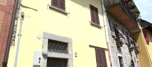 4 rooms House in Centro Valle Intelvi, Italy No. 158230 23