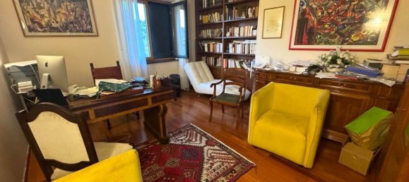 5 rooms Apartment in Catanzaro, Italy No. 281123 6