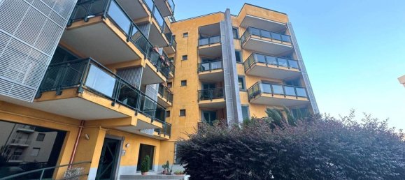 5 rooms Apartment in Catanzaro, Italy No. 281123 18