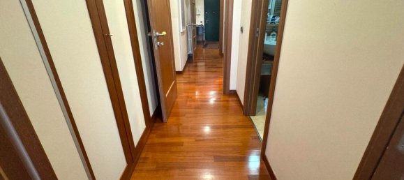 5 rooms Apartment in Catanzaro, Italy No. 281123 8