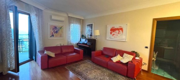 5 rooms Apartment in Catanzaro, Italy No. 281123 2