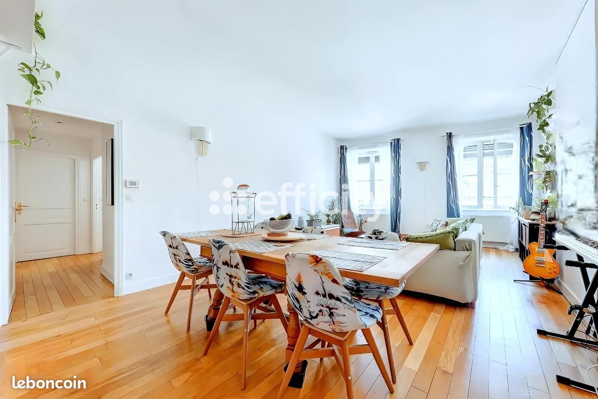 2 Schlafzimmer Wohnung in Lyon, France, Nr. 289285