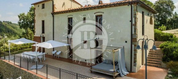 6 bedrooms Villa in Palaia, Italy No. 53702 8