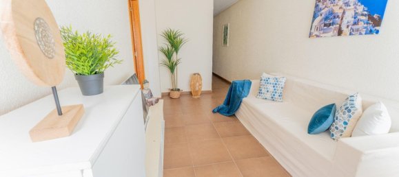 Apartamento de 2 dormitorios en Torrevieja, Spain No. 160381 3
