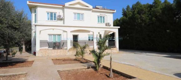3 bedrooms House in Ayia Napa, Cyprus No. 23859 5