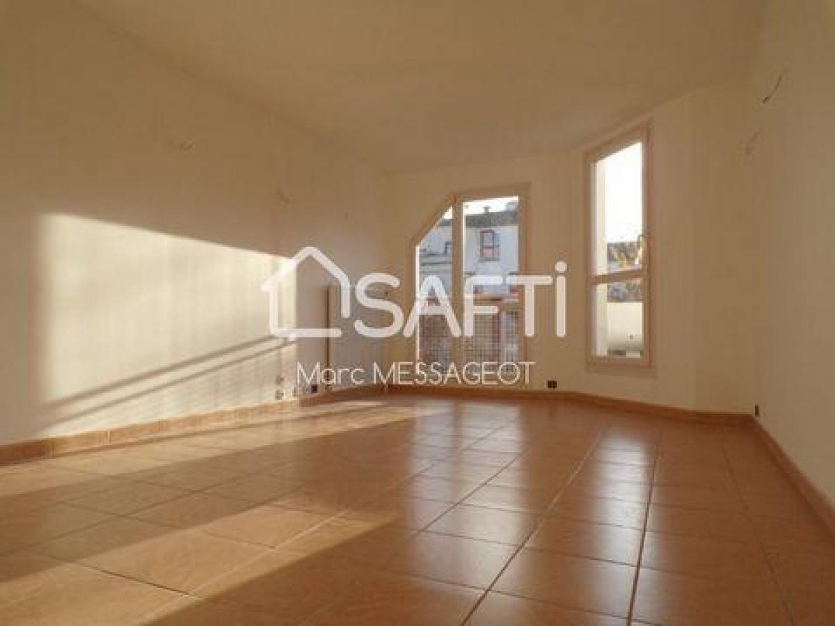 2 bedrooms Apartment in Mantes-la-Jolie, France No. 26951