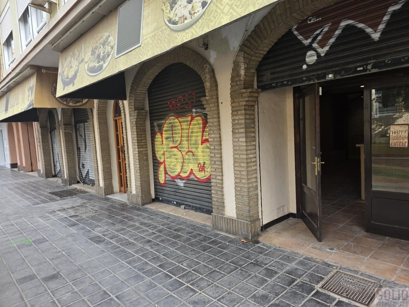 516m² Commercial property in Valencia, Spain No. 257661