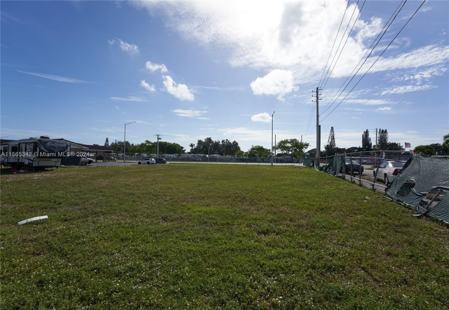 Land for rent in Miami, Miami-Dade, Florida, USA № 613598