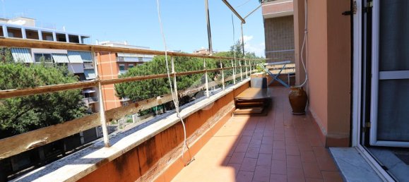 3 bedrooms Apartment in Rome, Italy No. 273414 6