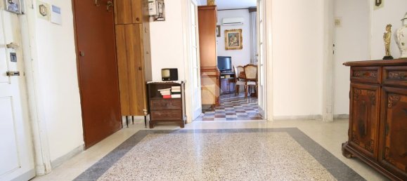 3 bedrooms Apartment in Rome, Italy No. 273414 11