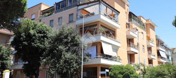 3 bedrooms Apartment in Rome, Italy No. 273414 23