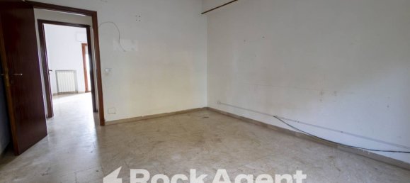 Apartamento de 2 dormitorios en Catanzaro, Italy No. 296155 16