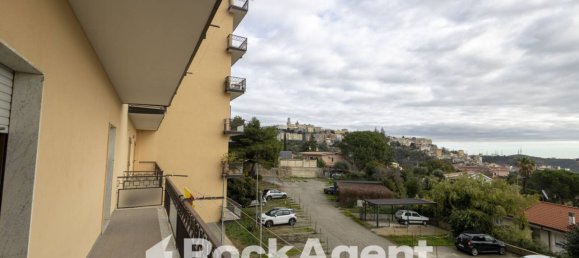 Apartamento de 2 dormitorios en Catanzaro, Italy No. 296155 7