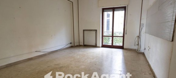 Apartamento de 2 dormitorios en Catanzaro, Italy No. 296155 13