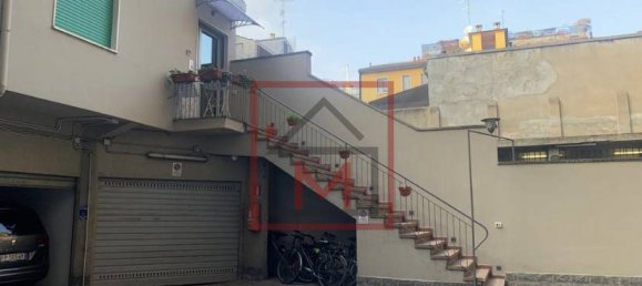 3 rooms Office in Milan, Italy No. 247430 5