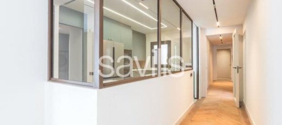 4 bedrooms Apartment in Barcelona, Spain No. 182360 15