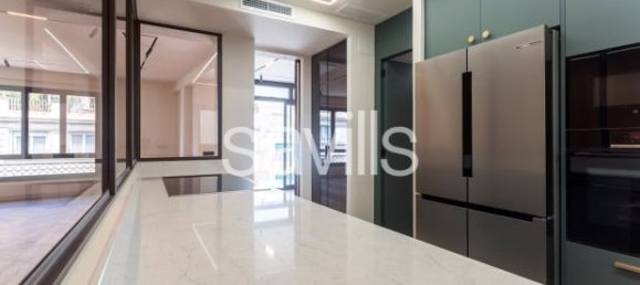 4 bedrooms Apartment in Barcelona, Spain No. 182360 20