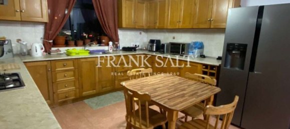 Maisonette de 3 dormitorios en Fgura, Malta No. 1983 16