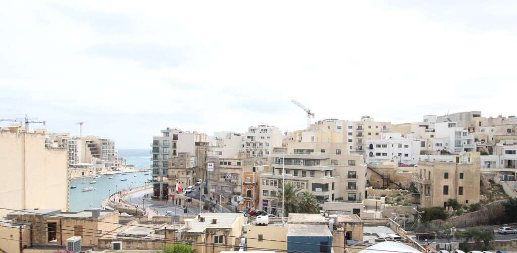 2 bedrooms Apartment in Saint Julian's, Malta No. 6676