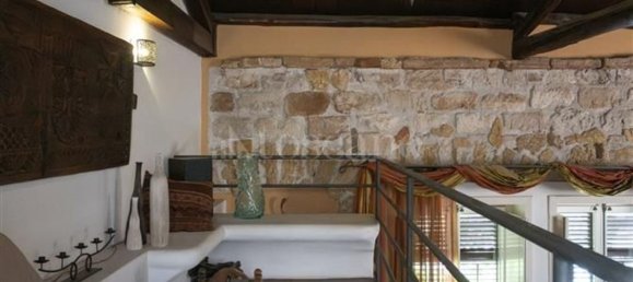 12 rooms Apartment in Palermo, Italy No. 46286 47