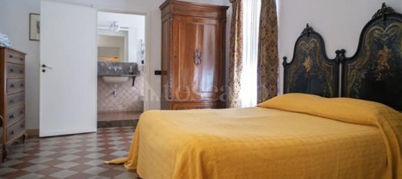 12 rooms Apartment in Palermo, Italy No. 46286 30