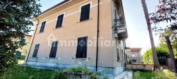 Casa de 4 dormitorios en Carrara, Italy No. 48102 34