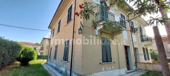 Casa de 4 dormitorios en Carrara, Italy No. 48102 30