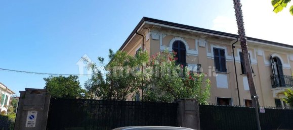 Casa de 4 dormitorios en Carrara, Italy No. 48102 29