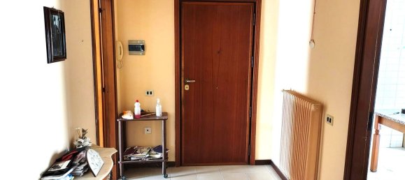 4 bedrooms Apartment in Caserta, Italy No. 314366 6