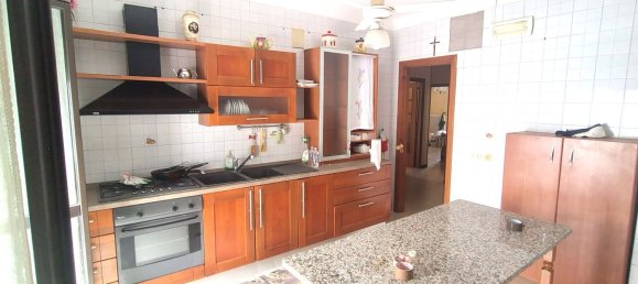 4 bedrooms Apartment in Caserta, Italy No. 314366 7
